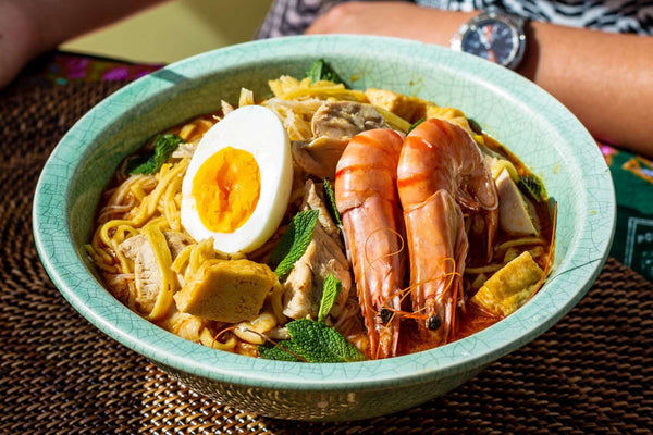 Chicken & Tiger Prawn Laksa